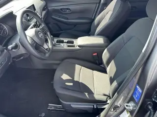 Nissan Sentra S Sedán de 4 puertas 2025