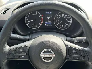 Nissan Sentra S Sedán de 4 puertas 2025