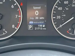Nissan Sentra S Sedán de 4 puertas 2025