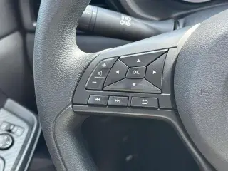 Nissan Sentra S Sedán de 4 puertas 2025