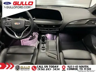 Sedán de 4 puertas Cadillac CT5 Sport 2025