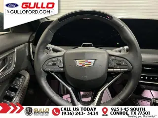 Sedán de 4 puertas Cadillac CT5 Sport 2025