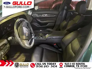 Sedán de 4 puertas Cadillac CT5 Sport 2025