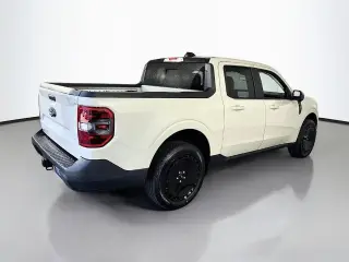 Ford Maverick 2025 AWD Lariat 4 puertas SuperCrew caja corta de 4.5 pies