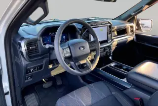Ford F-150 2024 4x2 STX 4 puertas SuperCrew caja corta de 5.5 pies