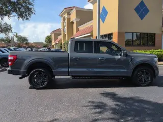 Ford F-150 2021 4x4 Lariat 4dr SuperCrew con 5.5 pies de largo SB