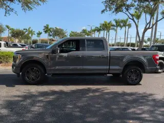 Ford F-150 2021 4x4 Lariat 4dr SuperCrew con 5.5 pies de largo SB