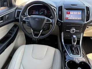 Ford Edge 2018 AWD Titanium 4dr Crossover