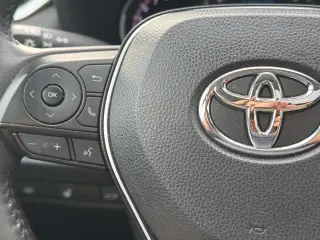 Toyota RAV4 2024 XLE 4dr SUV