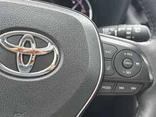 Toyota RAV4 2024 XLE 4dr SUV