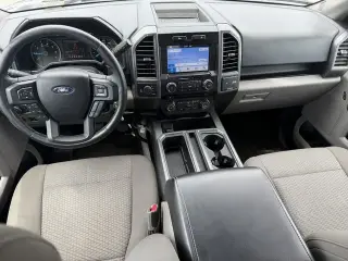 Ford F-150 2017 4x4 XLT 4dr SuperCrew 5.5 ft. SB