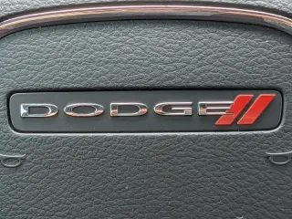 Cargar Dodge Charger 2023 R/T 4dr Sedán