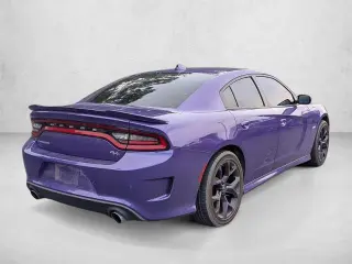 Cargar Dodge Charger 2023 R/T 4dr Sedán
