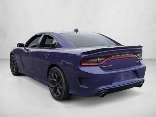 Cargar Dodge Charger 2023 R/T 4dr Sedán