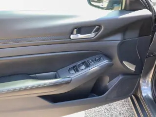 Nissan Altima 2025 2.5 SV 4dr Sedán