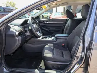 Nissan Altima 2025 2.5 SV 4dr Sedán