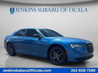 Chrysler 300 2023 Touring Sedán 4dr