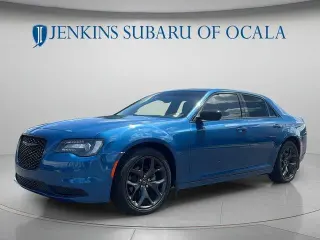 Chrysler 300 2023 Touring Sedán 4dr