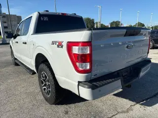 Ford F-150 2023 4x4 XL 4dr SuperCrew 5.5 ft. SB