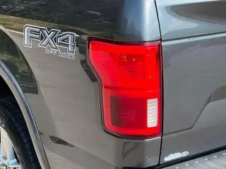 Ford F-150 2018 4x4 Lariat 4dr SuperCrew 5.5 ft. SB
