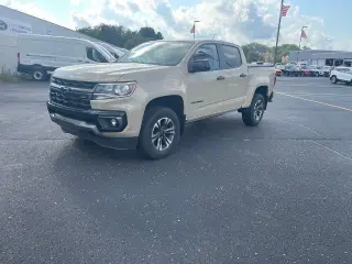 Chevrolet Colorado 2021 4x4 Z71 4dr Cab de dos plazas de 5 pies de ancho.