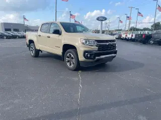 Chevrolet Colorado 2021 4x4 Z71 4dr Cab de dos plazas de 5 pies de ancho.