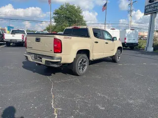 Chevrolet Colorado 2021 4x4 Z71 4dr Cab de dos plazas de 5 pies de ancho.