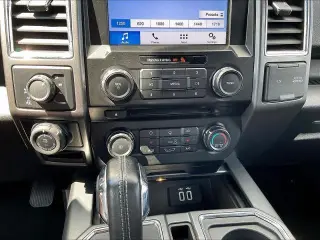 Ford F-150 2016 4x4 XLT 4dr SuperCrew 5.5 ft. SB