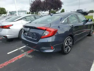 Sedán de 4 puertas Honda Civic 2016 EX-L