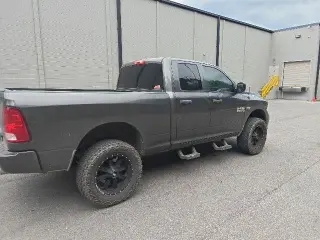 Ram 1500 2017 4x2 Express 4 puertas Quad Cab batea de 6.3 pies