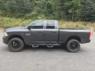 Ram 1500 2017 4x2 Express 4 puertas Quad Cab batea de 6.3 pies