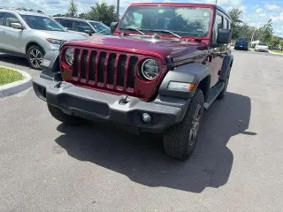 Jeep Wrangler Unlimited 2021 4x4 Freedom SUV de 4 puertas