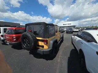 Jeep Wrangler Unlimited 2013 4x4 Sport 4dr SUV