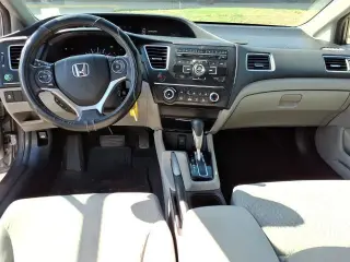 Honda Civic 2015 LX 4dr Sedan CVT