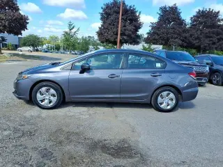 Honda Civic 2015 LX 4dr Sedan CVT