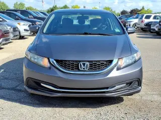 Honda Civic 2015 LX 4dr Sedan CVT