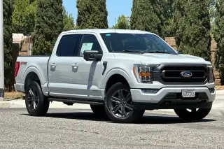 Ford F-150 2023 4x4 XLT 4dr SuperCrew 5.5 ft. SB