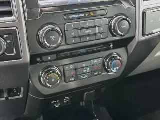 Ford F-150 2015 4x2 XLT 4dr SuperCrew 5.5 ft. SB