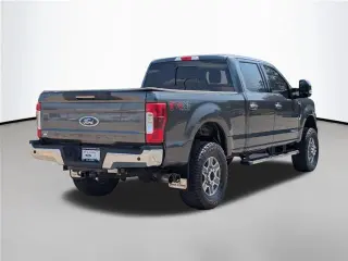 Ford F-250 Super Duty 2018 4x4 Lariat 4dr Crew Cab 6.8 ft. SB Pickup