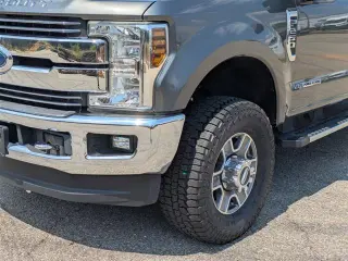 Ford F-250 Super Duty 2018 4x4 Lariat 4dr Crew Cab 6.8 ft. SB Pickup