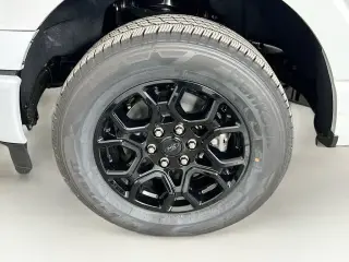 Ford F-150 2026 4x2 STX 4dr SuperCrew 5.5 ft. SB