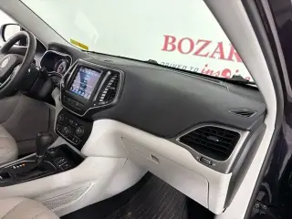 Jeep Cherokee 2021 4x4 Latitude Lux 4dr SUV