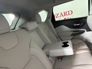 Jeep Cherokee 2021 4x4 Latitude Lux 4dr SUV