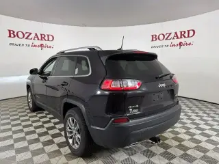 Jeep Cherokee 2021 4x4 Latitude Lux 4dr SUV