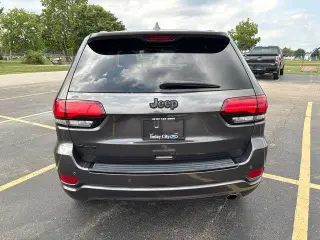 Jeep Grand Cherokee 2018 4x4 Laredo 4dr SUV