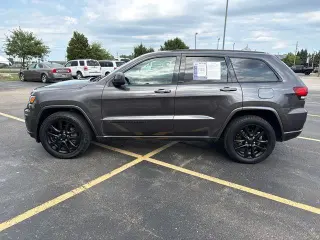 Jeep Grand Cherokee 2018 4x4 Laredo 4dr SUV