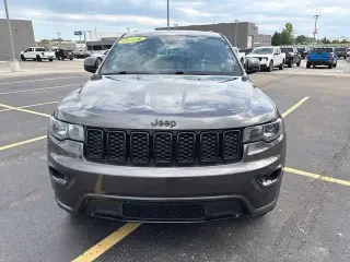 Jeep Grand Cherokee 2018 4x4 Laredo 4dr SUV