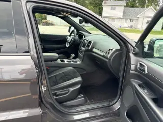 Jeep Grand Cherokee 2018 4x4 Laredo 4dr SUV