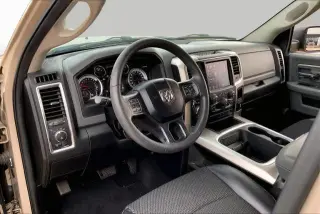 Ram 1500 Clásico 2019 4x2 SLT 4dr Quad Cab 6.3 ft. Pickup