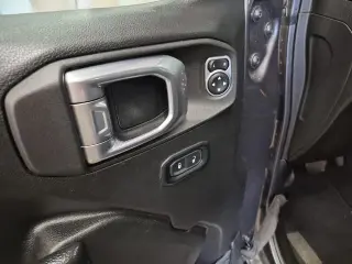 Jeep Gladiator 2022 4x4 Sport 4dr Cabina de Crew 5.0 ft. SB